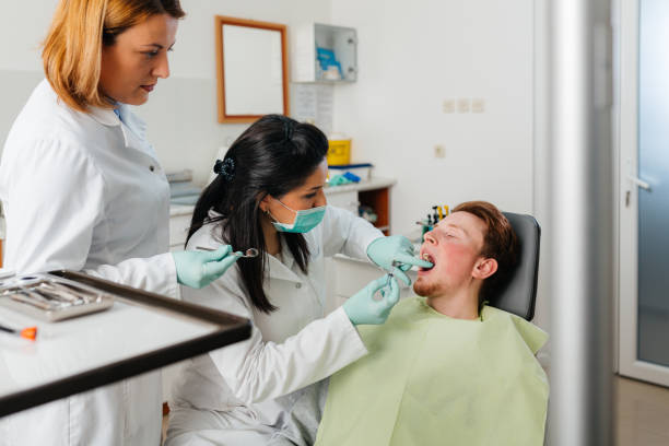 Best Urgent Tooth Repair  in Oakfield, WI